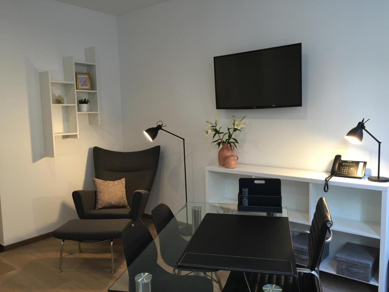 Antwerp Business Suites Bagian luar foto