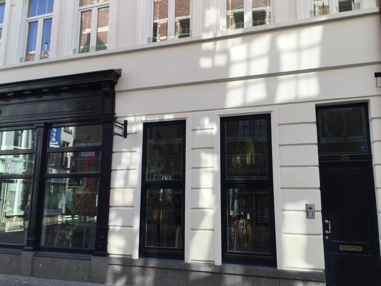 Antwerp Business Suites Bagian luar foto