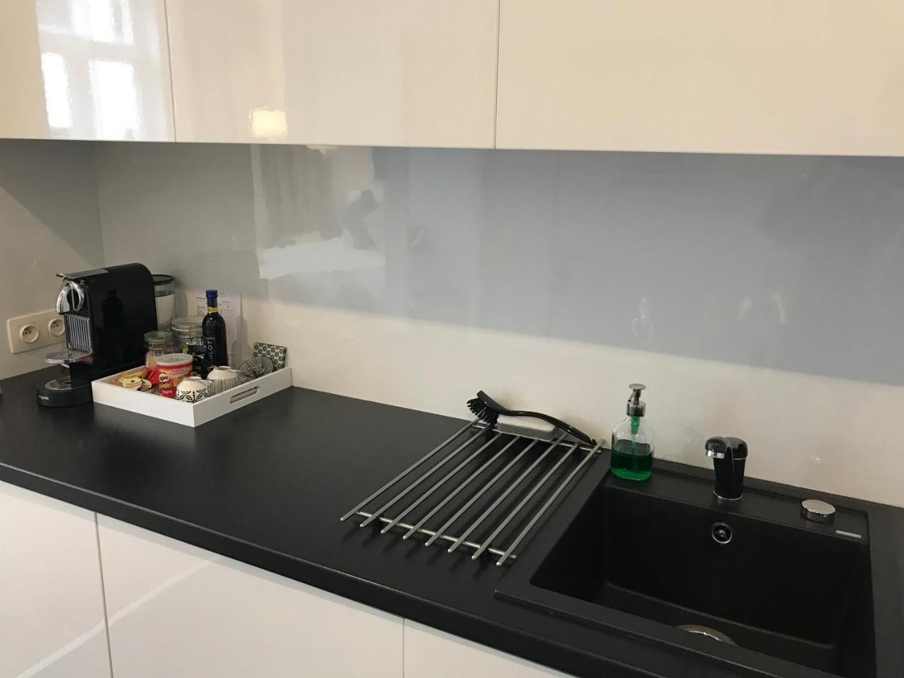 Antwerp Business Suites Bagian luar foto