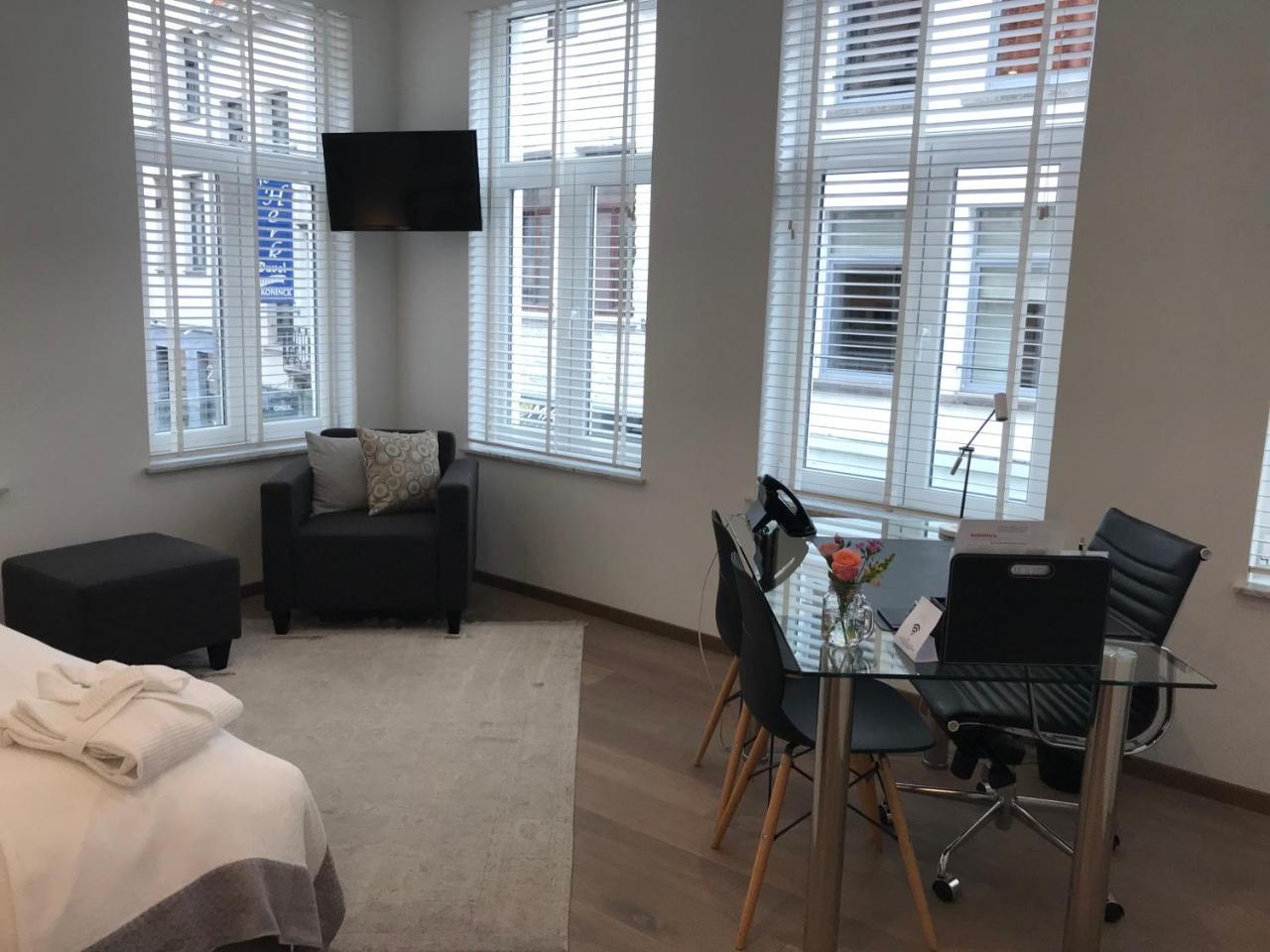 Antwerp Business Suites Bagian luar foto
