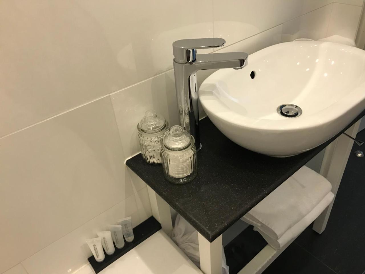 Antwerp Business Suites Bagian luar foto