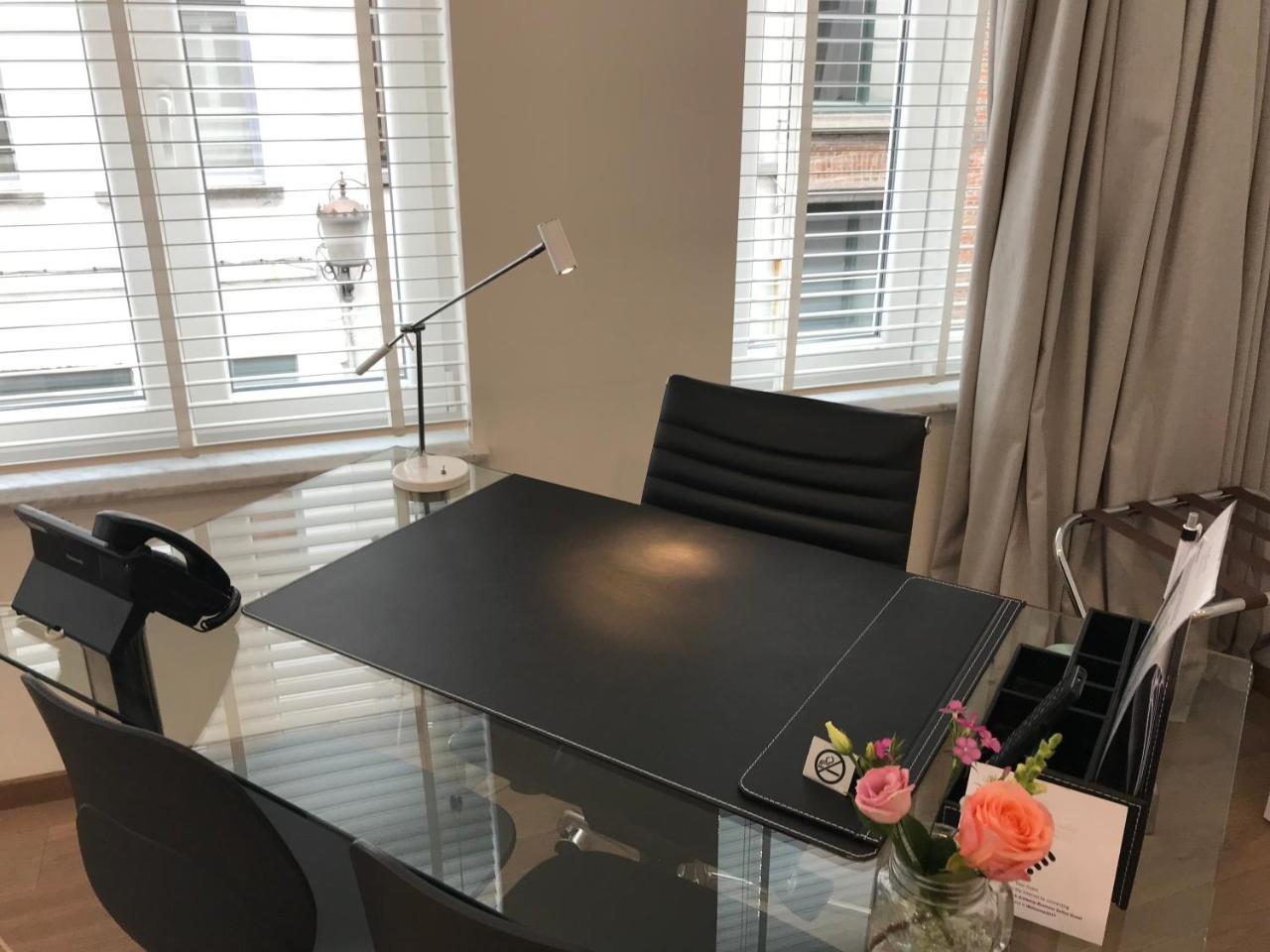 Antwerp Business Suites Bagian luar foto