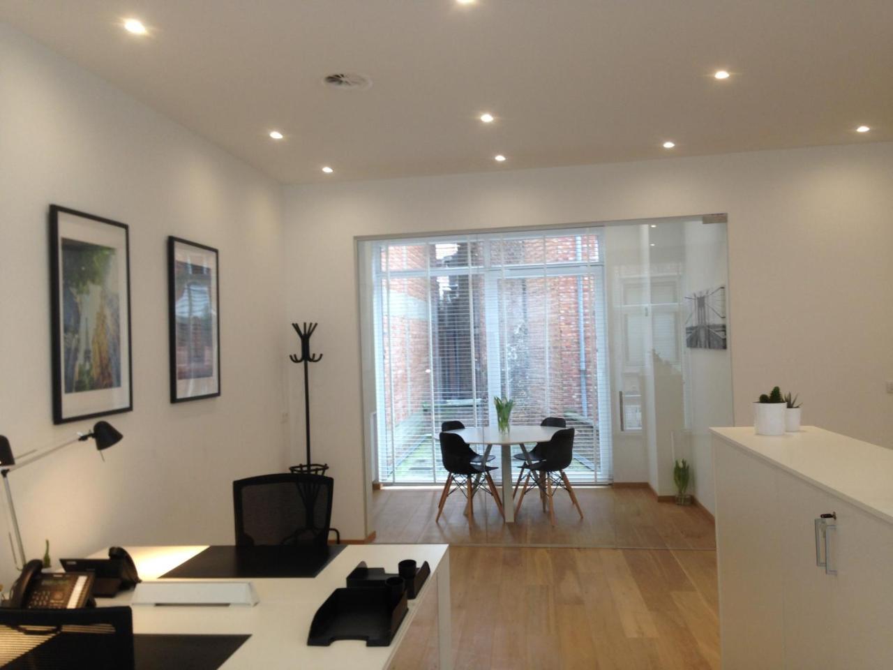 Antwerp Business Suites Bagian luar foto